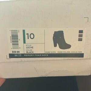 Lauren Conrad size 10 Black boots